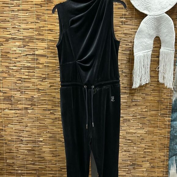 Juicy Couture Sleeveless Velour Jumpsuit Size M - Picture 2 of 3